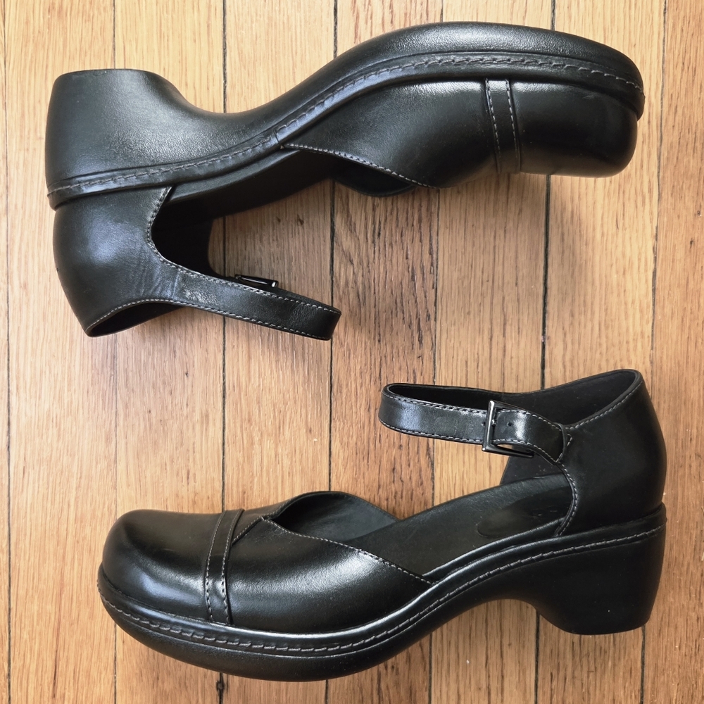 Ecco Black Leather Mary Jane Clog Ankle Strap Heels